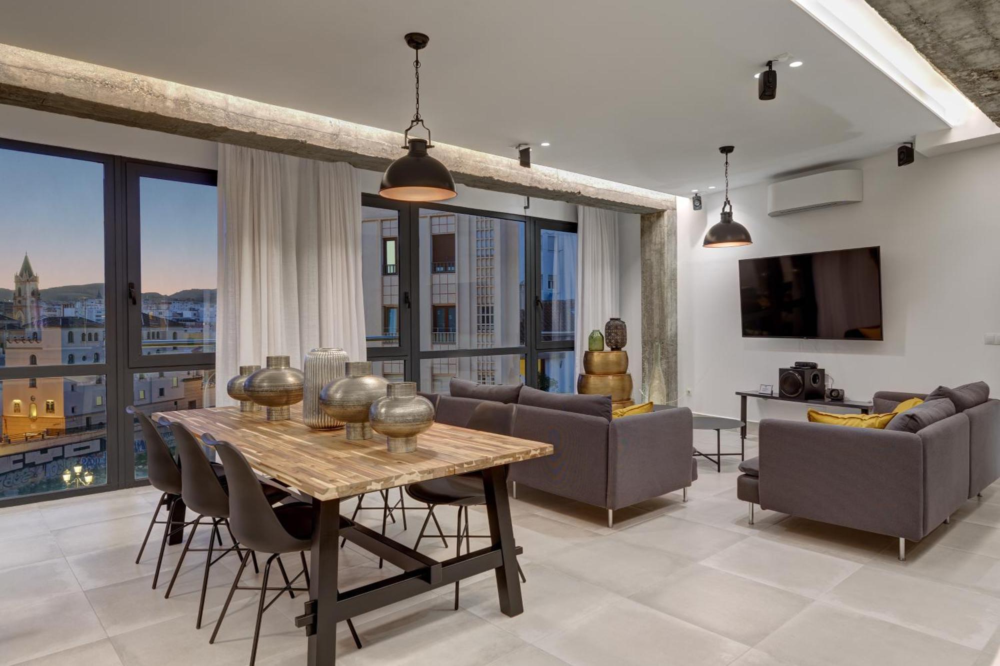 Apartment Tribuna Center By Seric,15' Walking To The Beach Málaga Exterior foto
