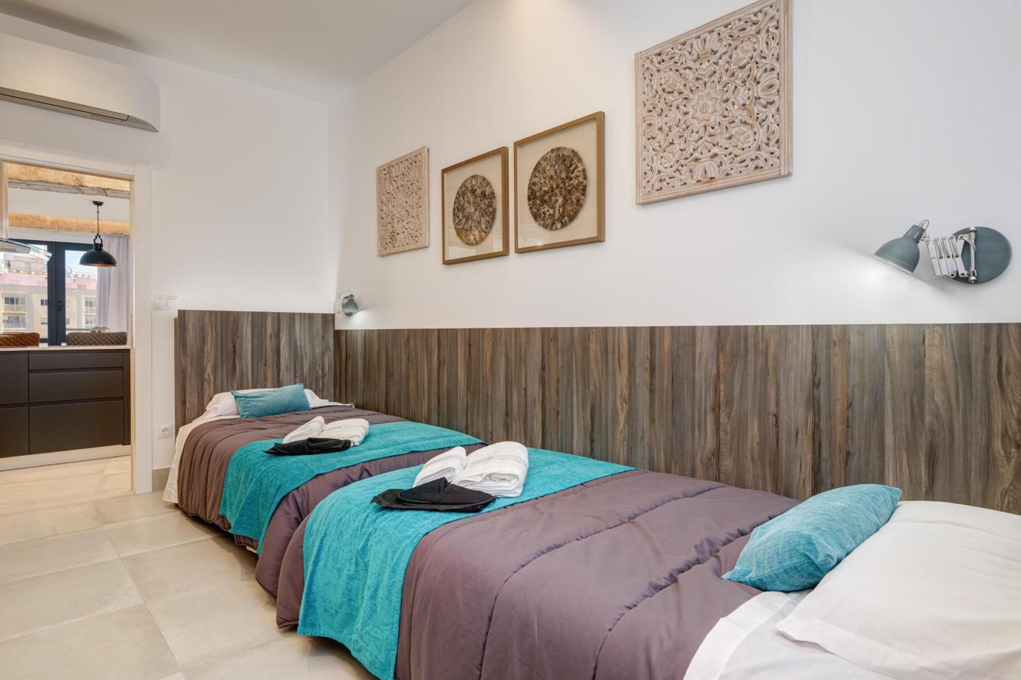 Apartment Tribuna Center By Seric,15' Walking To The Beach Málaga Exterior foto